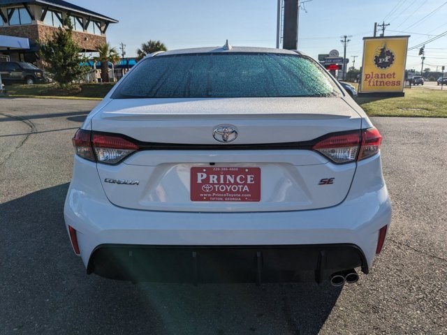 Vehicle image 7 of 26