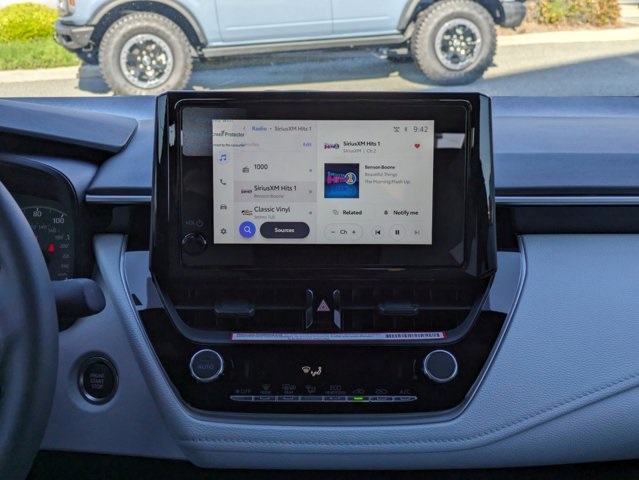 Vehicle image 16 of 26