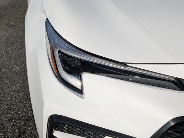 Vehicle image 24 of 26