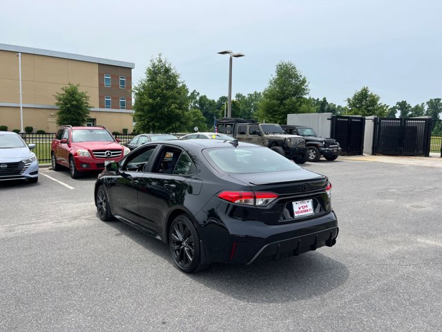 Vehicle image 16 of 36