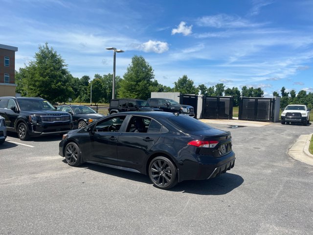 Vehicle image 15 of 36