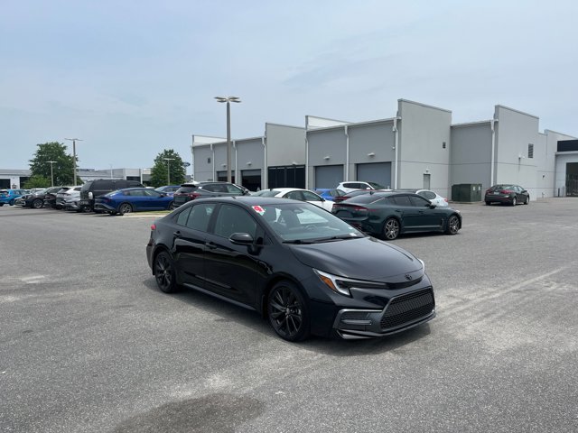 Vehicle image 6 of 36