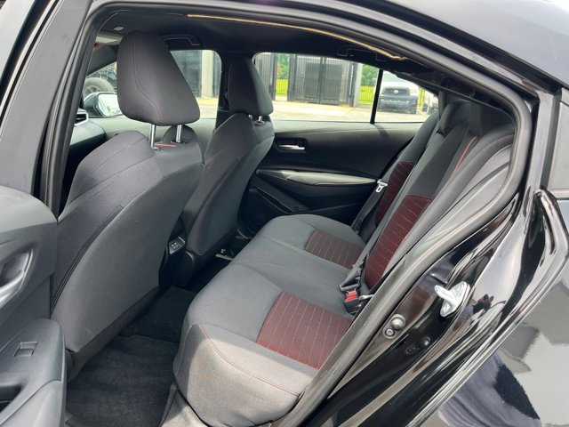 Vehicle image 23 of 36