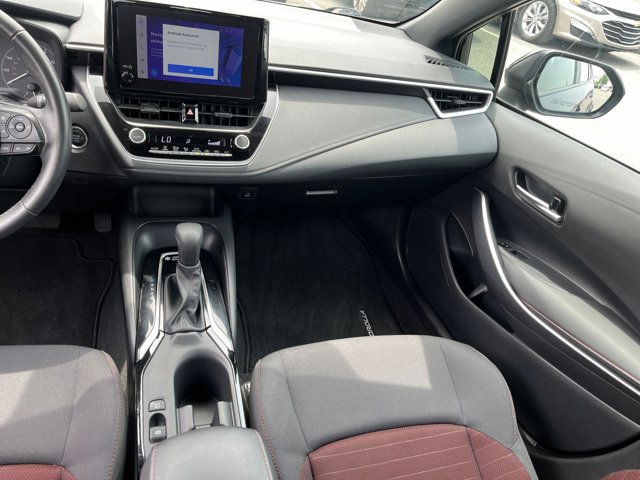 Vehicle image 21 of 36
