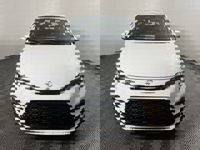 Vehicle image 2 of 31