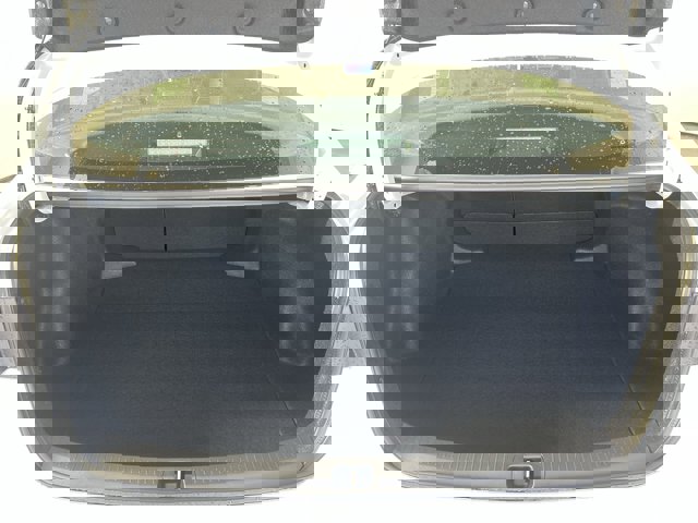 Vehicle image 29 of 31