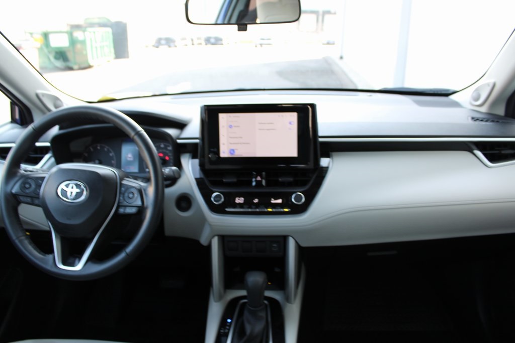 Vehicle image 14 of 43