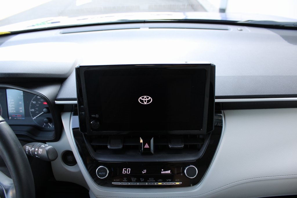 Vehicle image 31 of 43