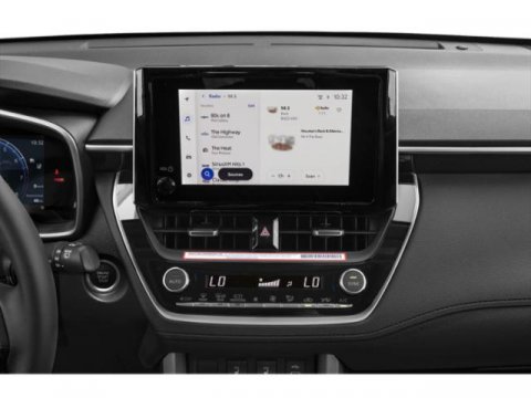Vehicle image 13 of 18