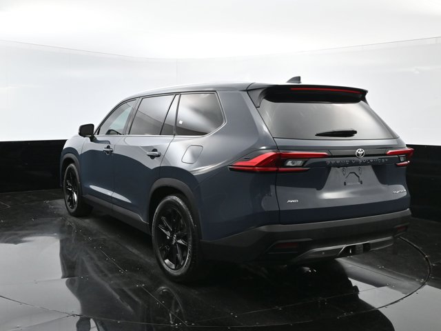 Vehicle image 29 of 43