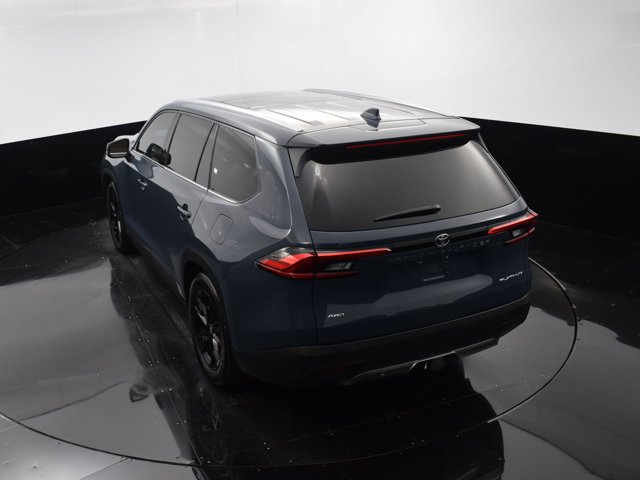 Vehicle image 27 of 43