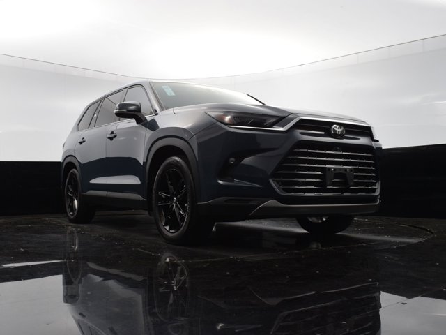 Vehicle image 10 of 43