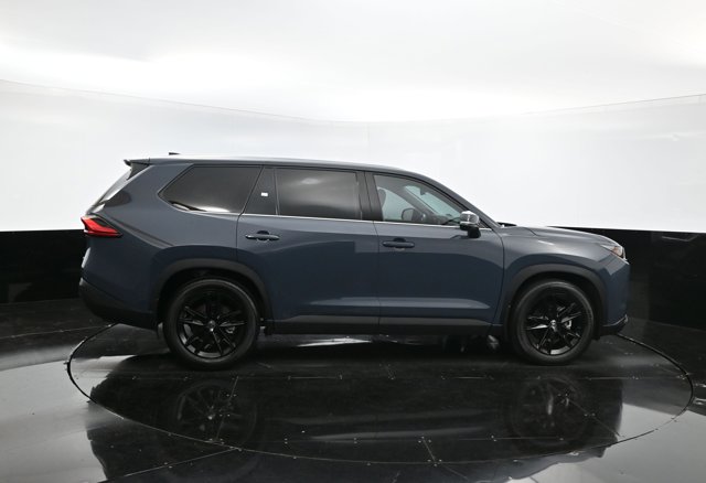 Vehicle image 12 of 43