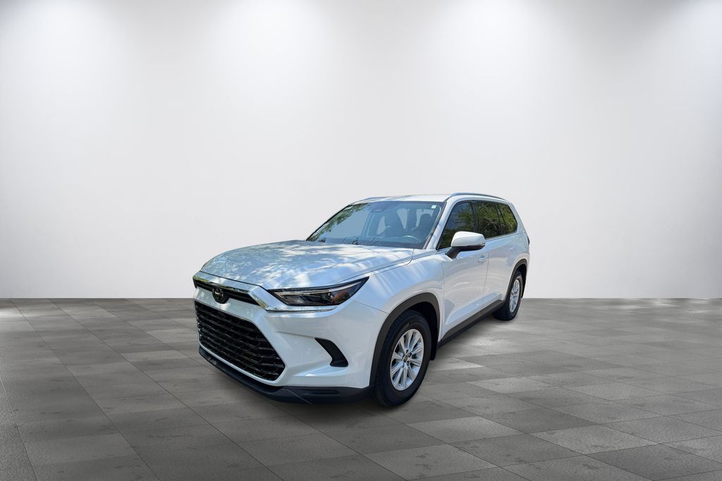 2024 Toyota Grand Highlander XLE Image 1 of 30