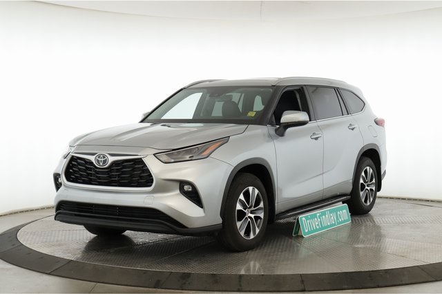 Vehicle image 1 of 32