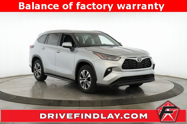 Vehicle image 4 of 32
