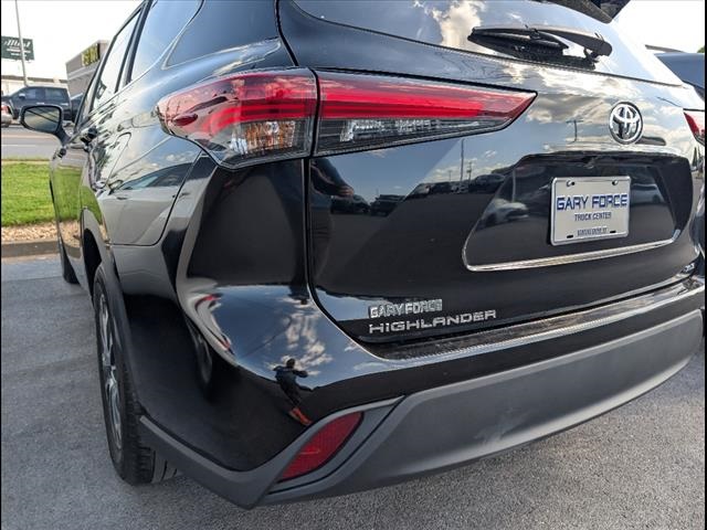 Vehicle image 20 of 25