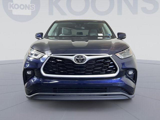 2024 Toyota Highlander LE Image 2 of 23