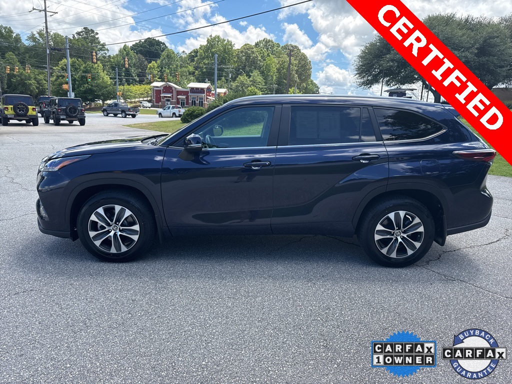 Vehicle image 7 of 16