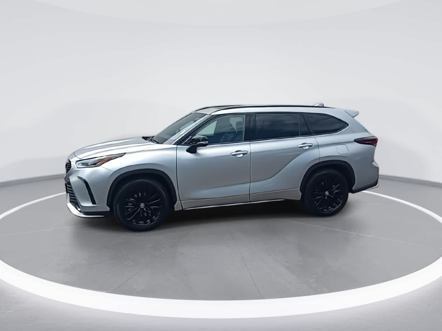 Vehicle image 1 of 33