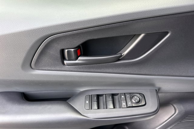 Vehicle image 11 of 27