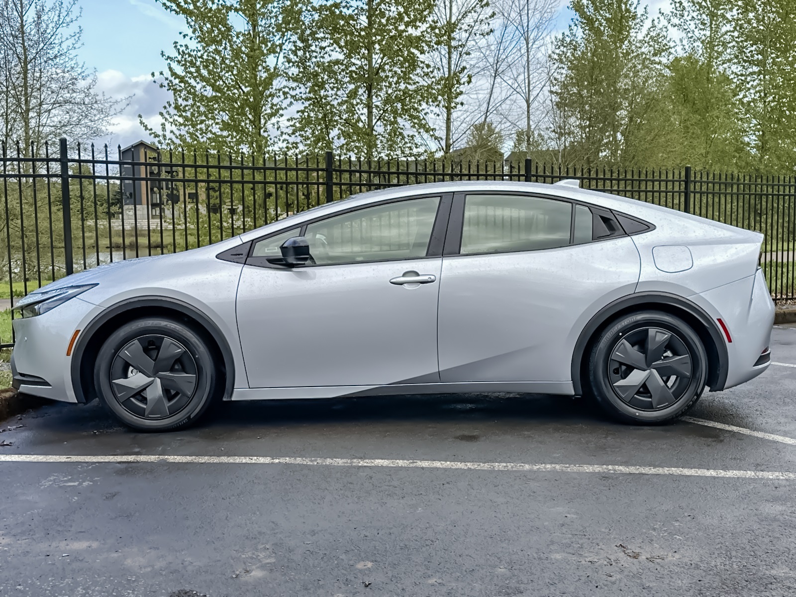 Vehicle image 9 of 29
