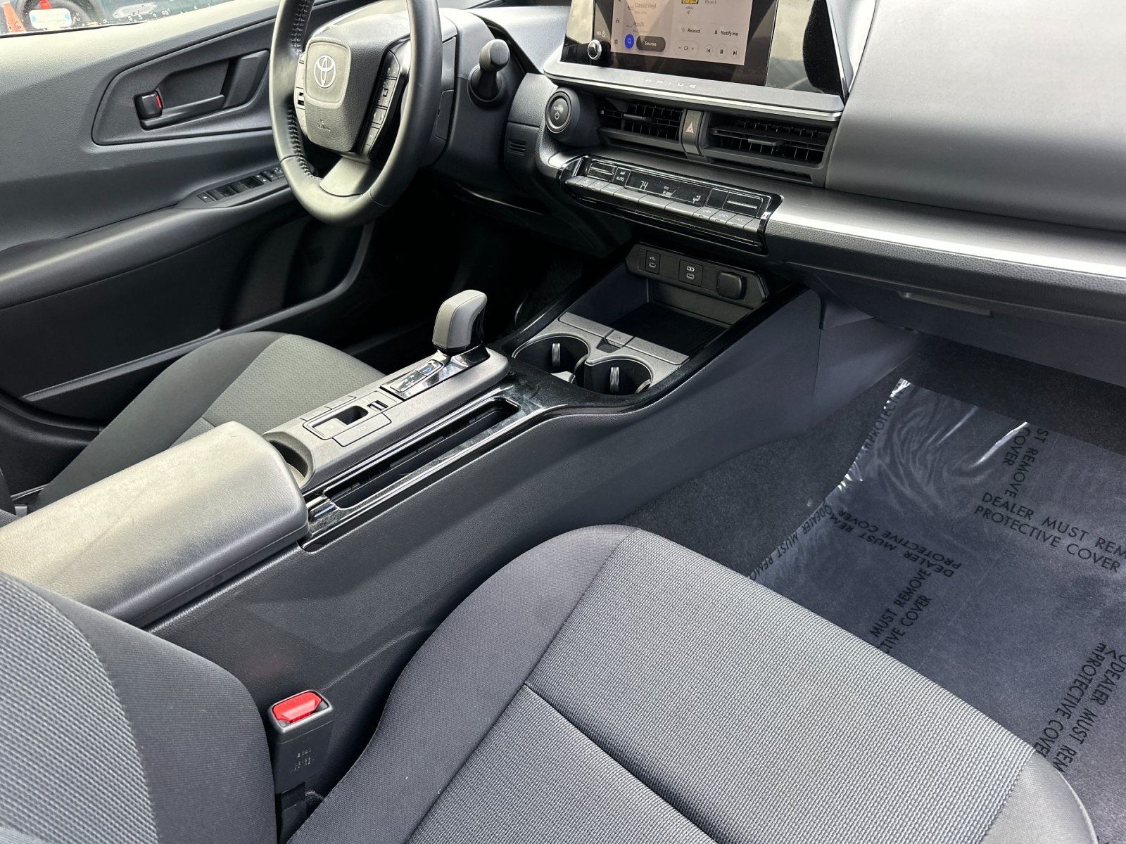 Vehicle image 16 of 29