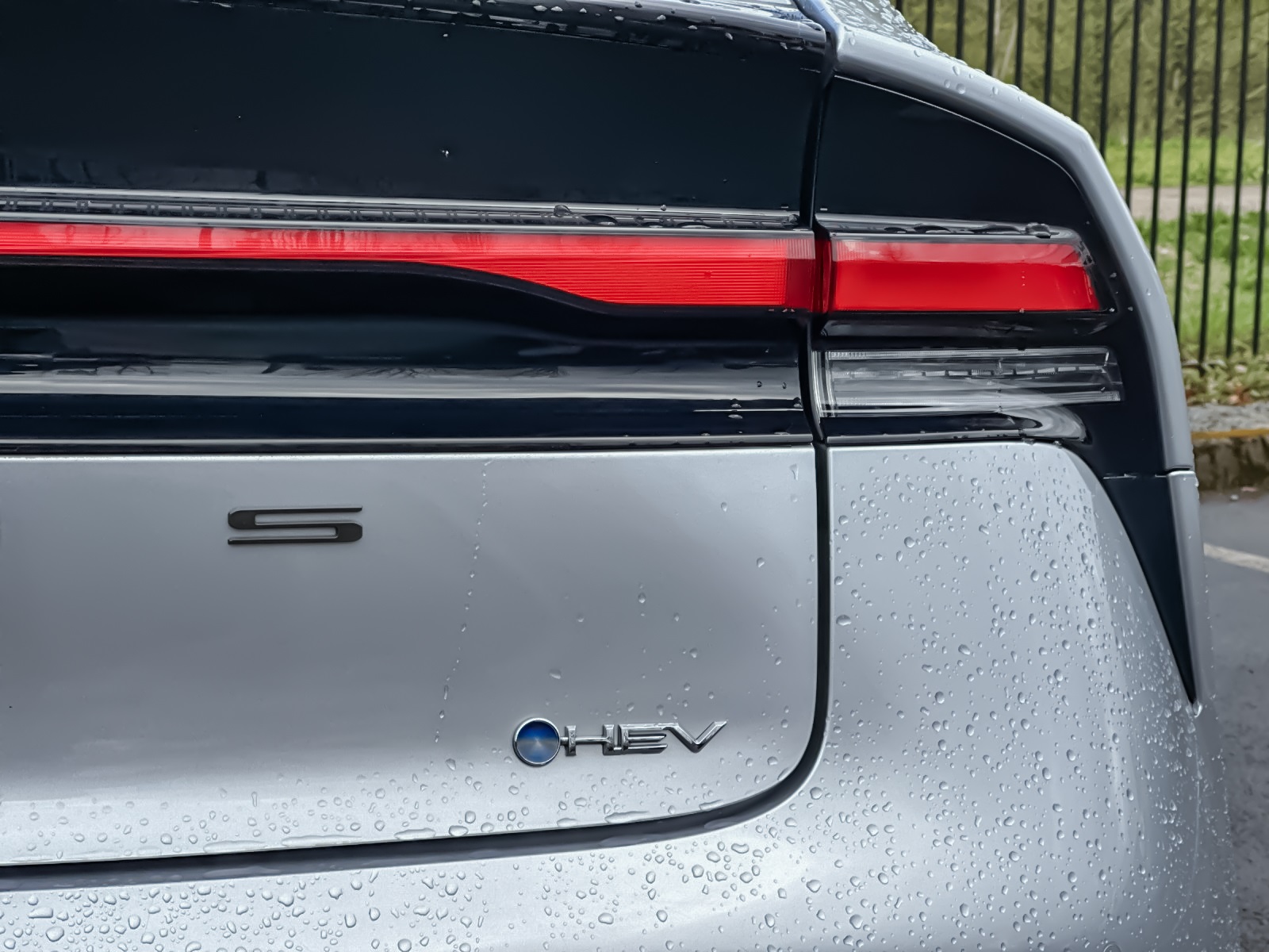Vehicle image 27 of 29