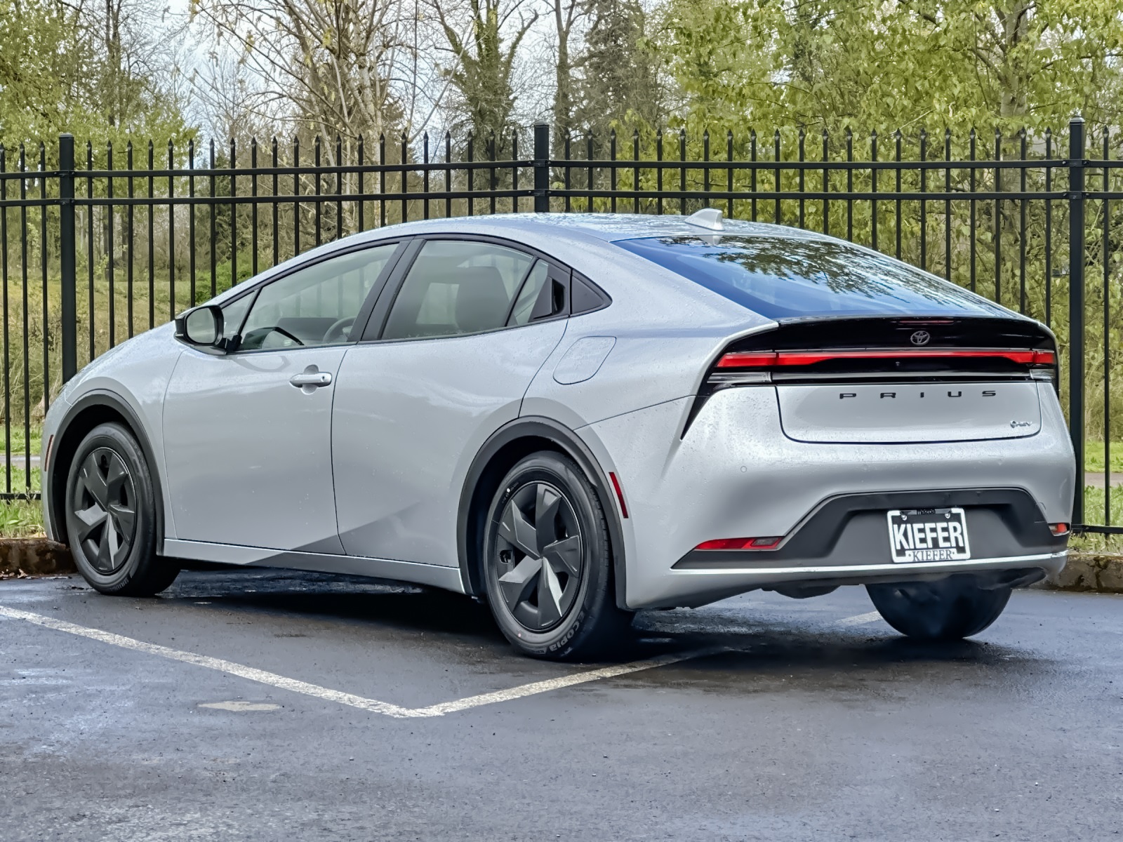 Vehicle image 8 of 29