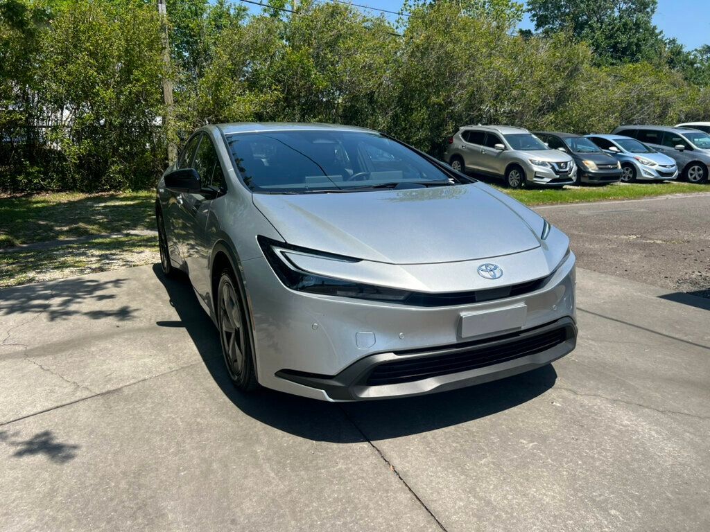 Vehicle image 1 of 10