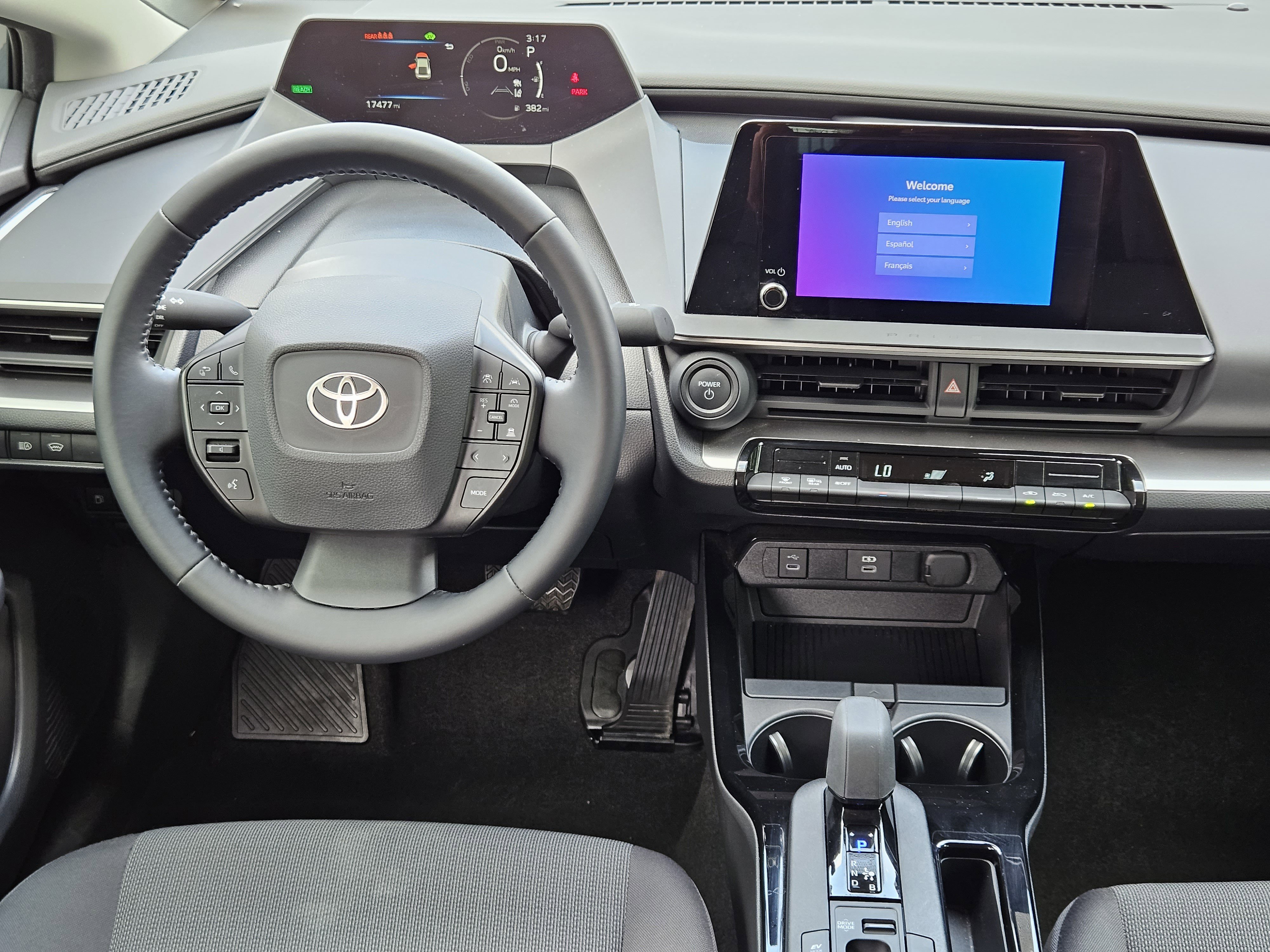 Vehicle image 18 of 22