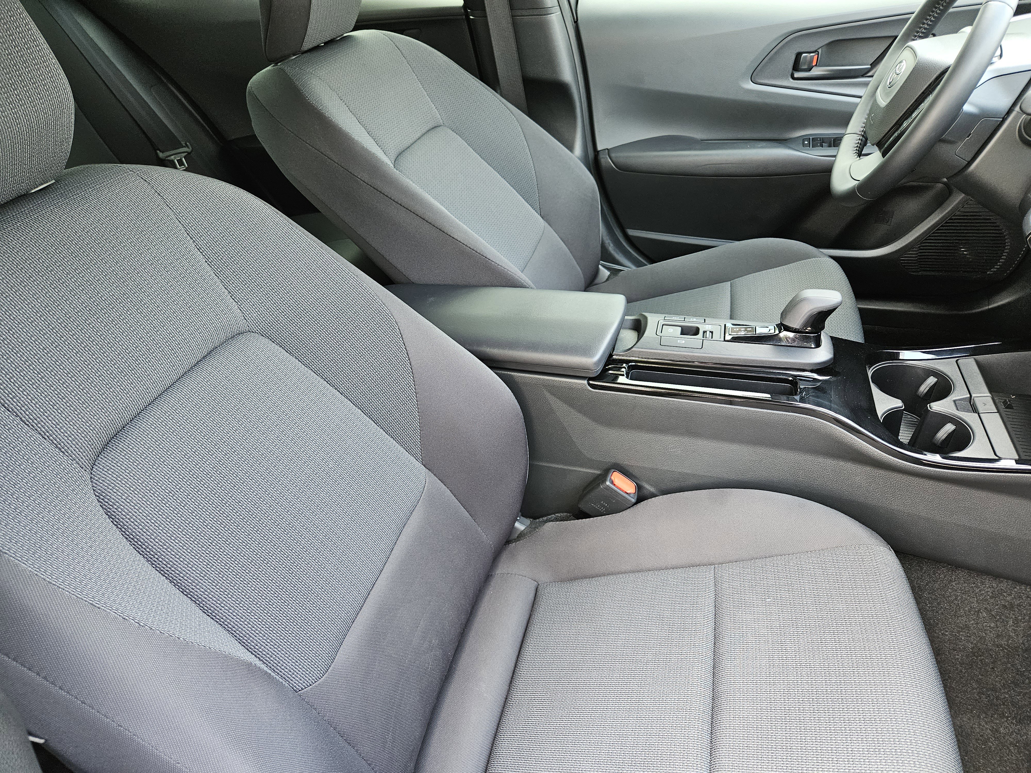 Vehicle image 9 of 22
