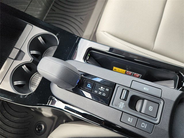 Vehicle image 19 of 39