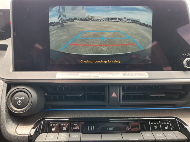 Vehicle image 17 of 39