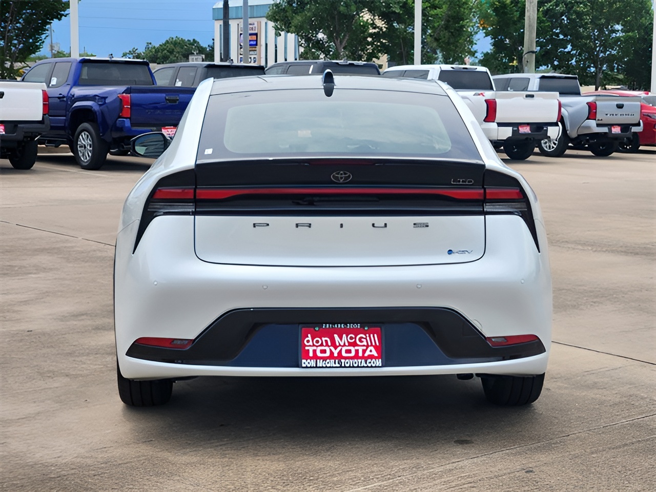 Vehicle image 37 of 39