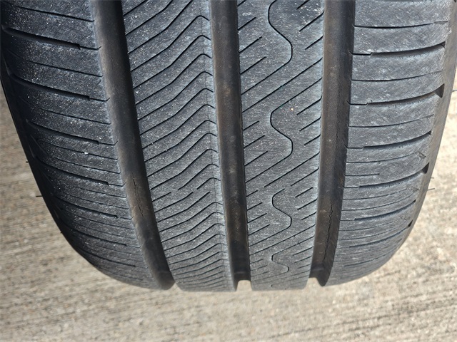 Vehicle image 11 of 39