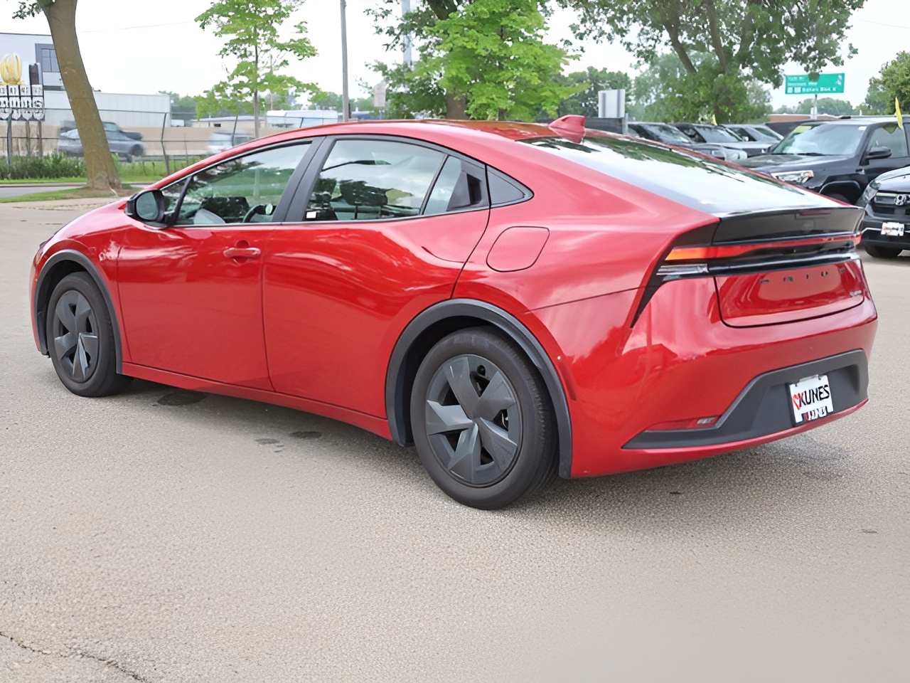 Vehicle image 46 of 47
