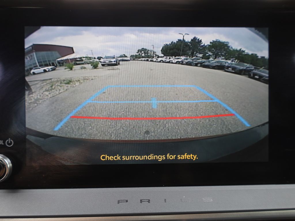 Vehicle image 33 of 47