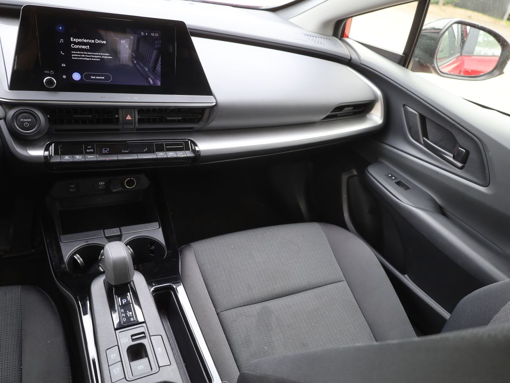 Vehicle image 19 of 47