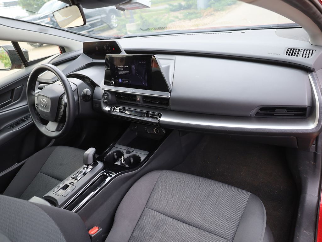 Vehicle image 12 of 47