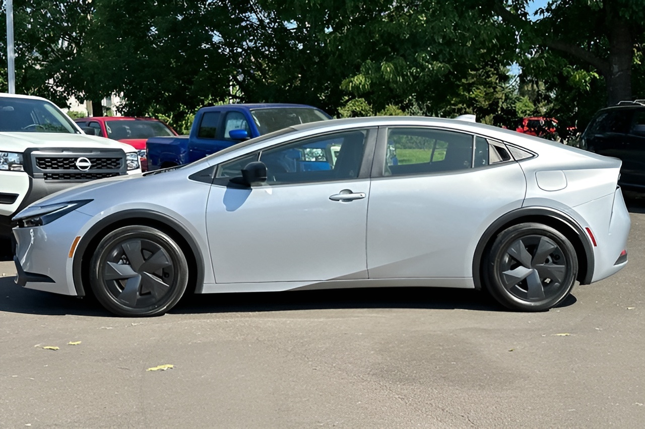 Vehicle image 38 of 38