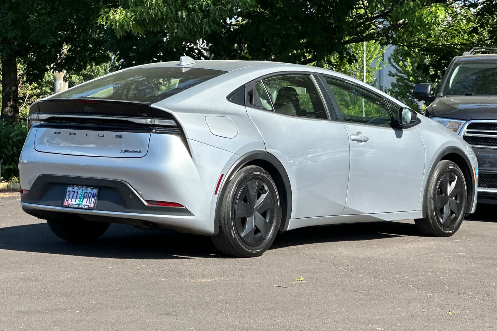 Vehicle image 6 of 38