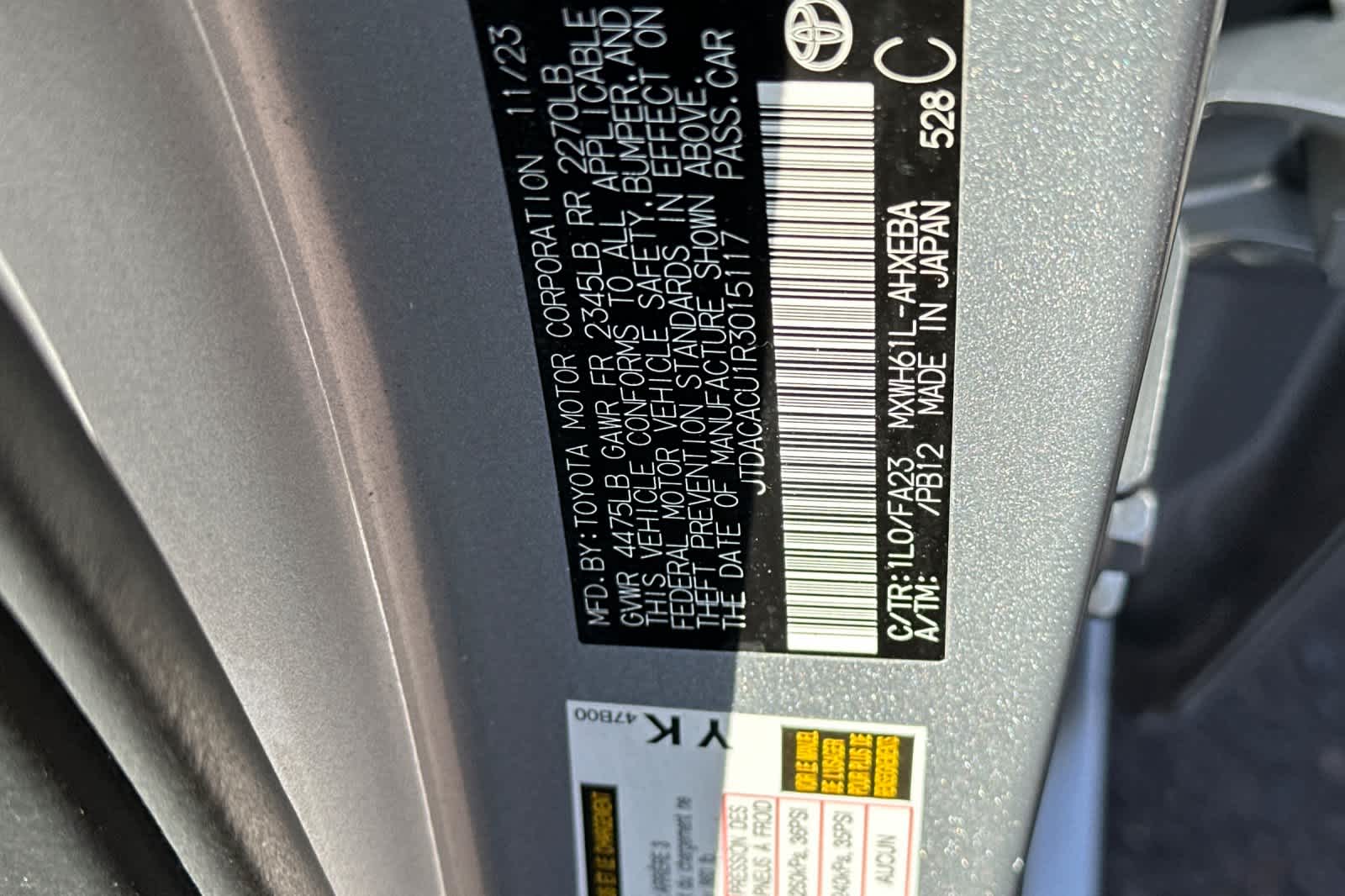 Vehicle image 29 of 38