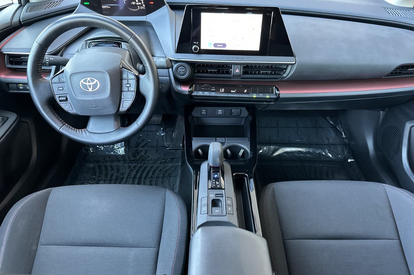 Vehicle image 10 of 38