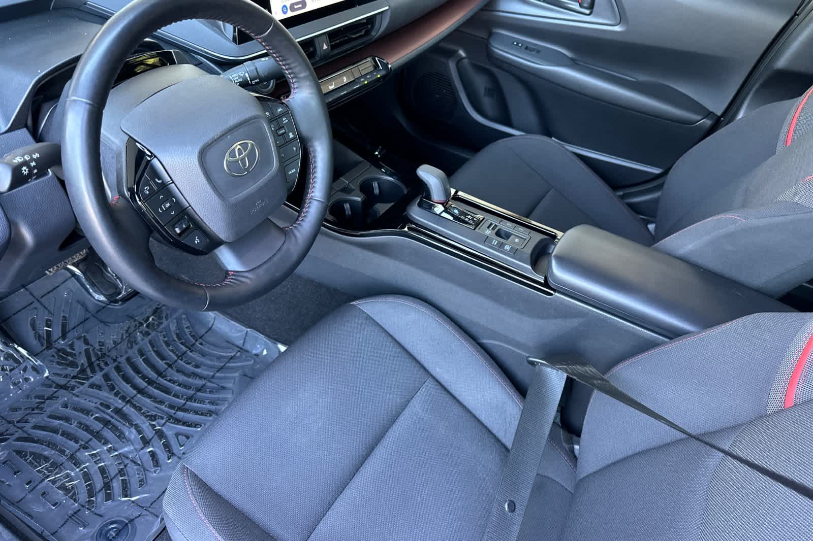 Vehicle image 12 of 38
