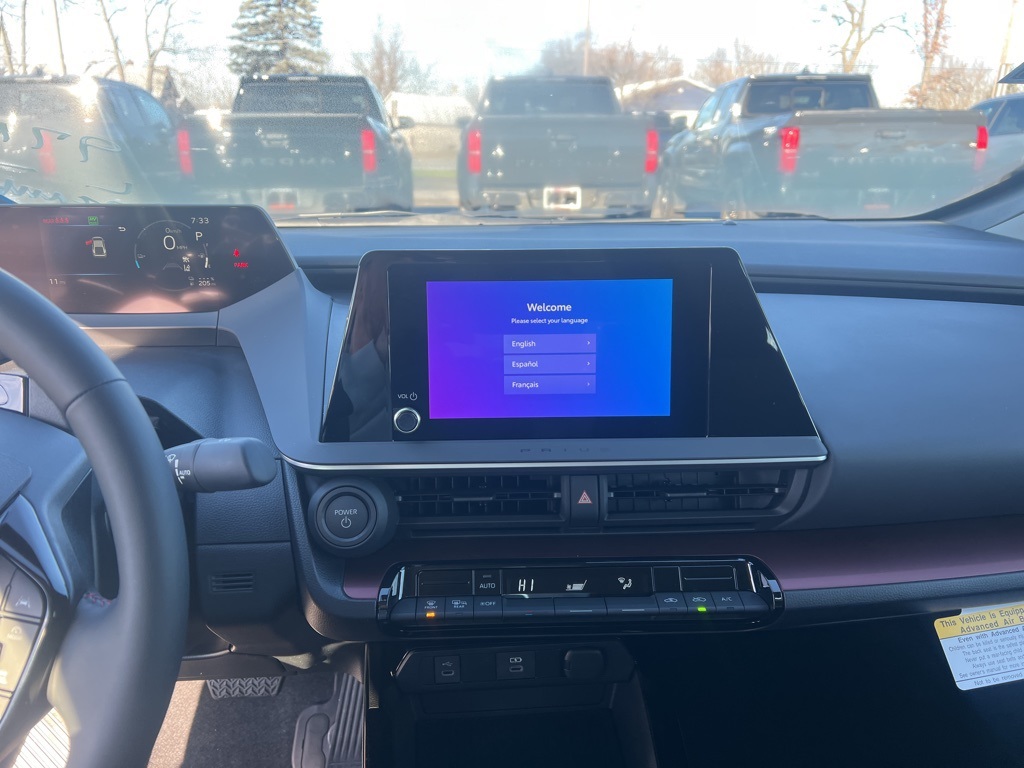 Vehicle image 20 of 22