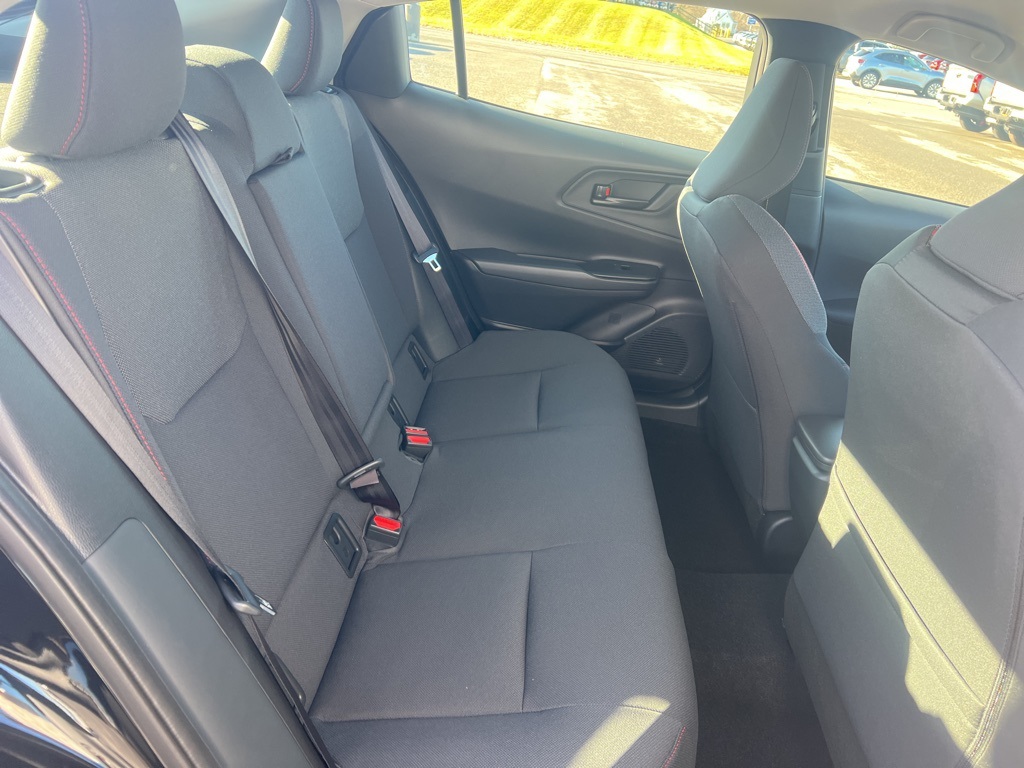 Vehicle image 14 of 22