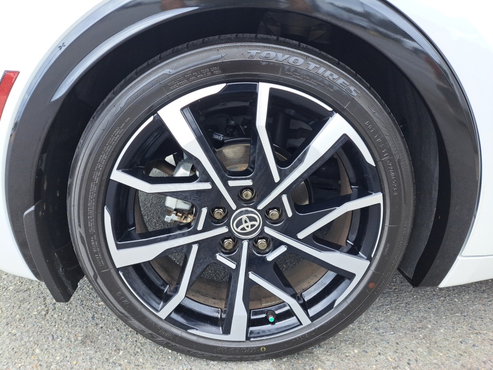 Vehicle image 22 of 39