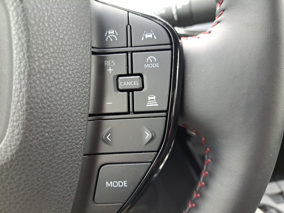 Vehicle image 38 of 39