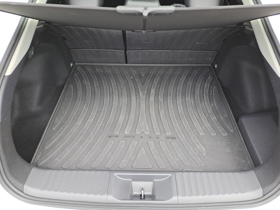 Vehicle image 28 of 39